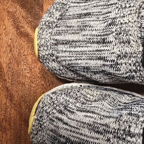 Altra Escalante Running Jogging Workout Shoes Women’s Size 9 AFW1833G-2 - Picture 10 of 10